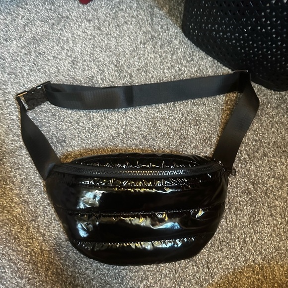 Black Shiny Puffer Belt Bag - Picture 2 of 5